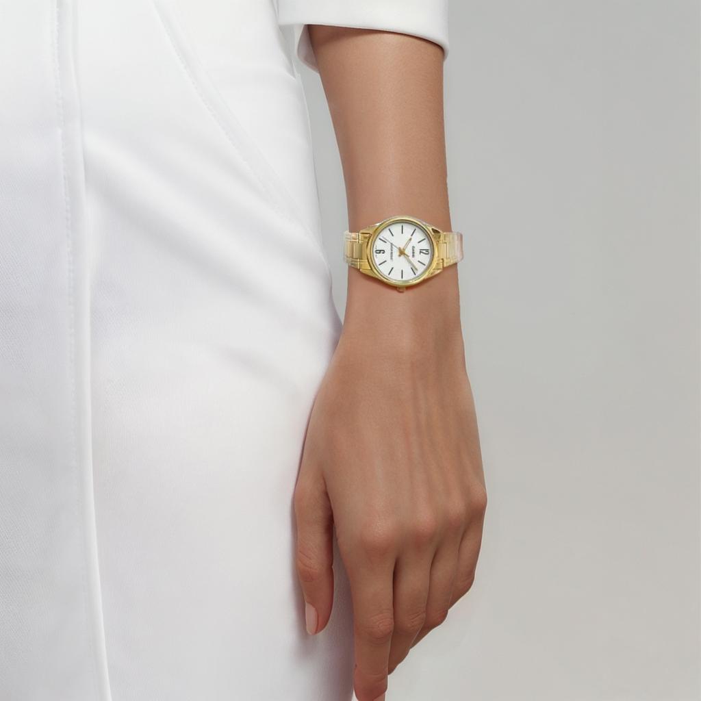 CASIO Women's Standard Series White Watch LTP-V005G-7B LTP-V005G-7B