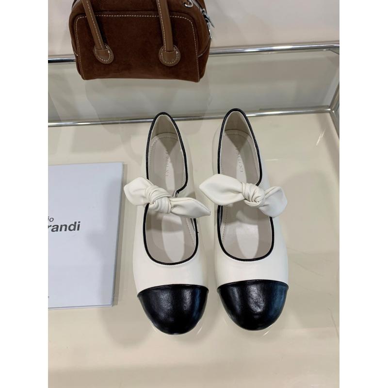 2025 autumn Korean version of versatile bow gentle Mary Jane shoes small fragrant style inner height increase medium heel single shoes women