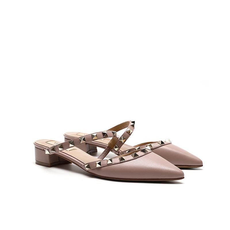 Summer new versatile willow thick heel middle heel shoes rivet pointed half drag sandals women's bag head outer wear women's shoes