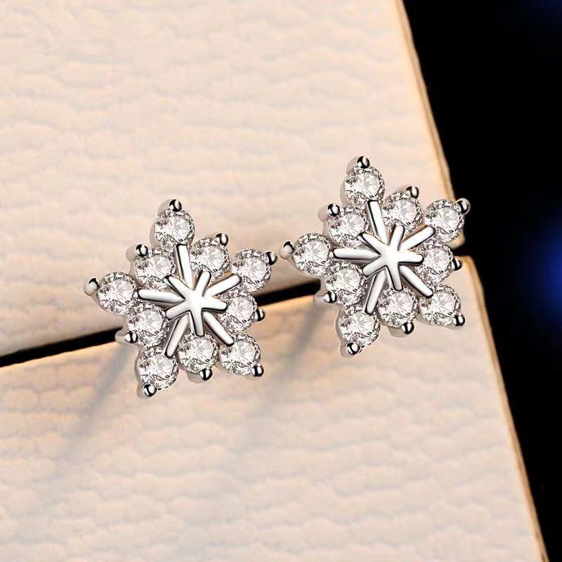 Elegant Snowflake Flower Stud Earrings for Women