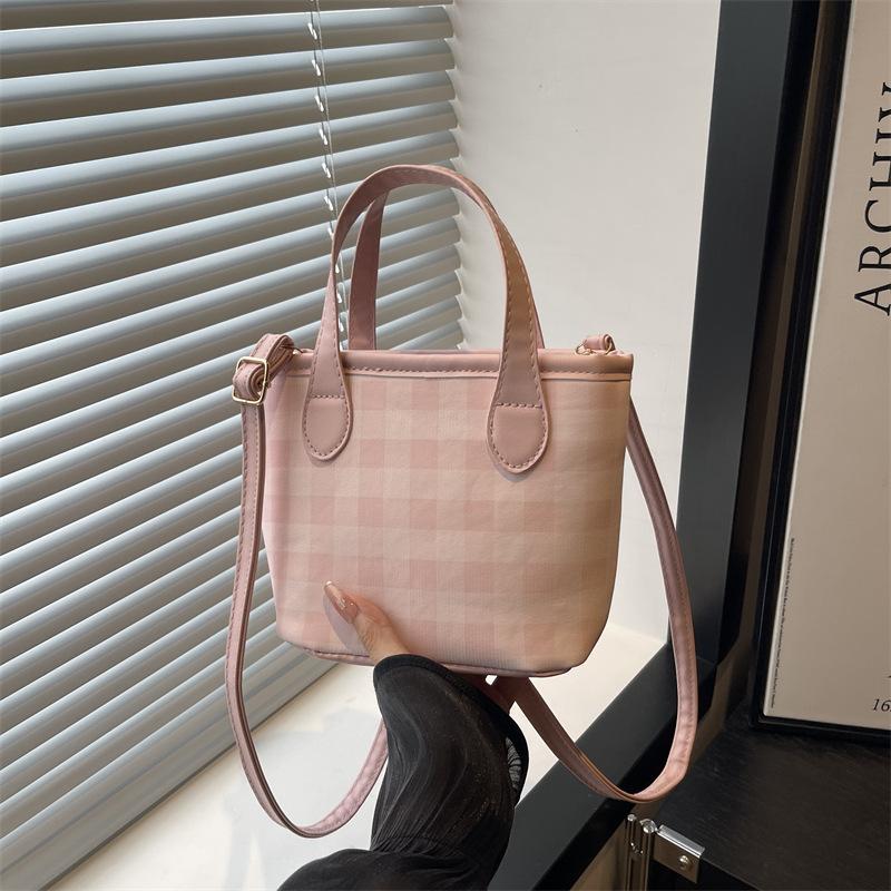 Summer Plaid Small Bag Women's New Versatile Shoulder Messenger Bag Is Now Popular Bucket Bag