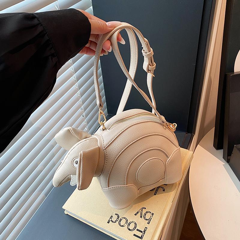 Women's casual fashion creative baby elephant bag large capacity new funny commuter bag