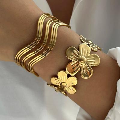 Fashion Geometric Flower Cuff Bracelets for Women Stainless Steel Gold Color Opening Bracelets Party Daily Jewelry Accessories