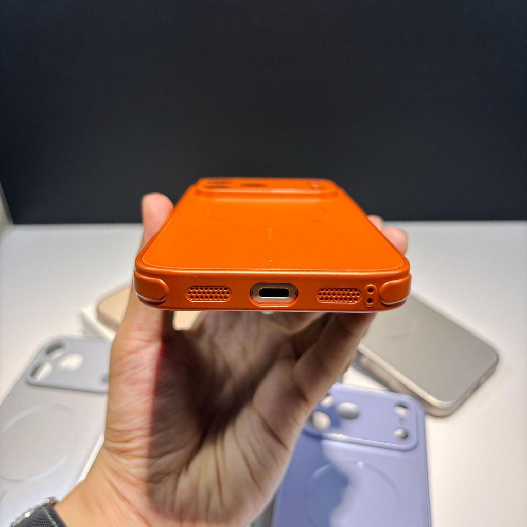 Coque iPhone 16 Pro Max Instant 17 Star Universe Orange avec Lentille à Couverture Totale, Grande Fenêtre, Design Magnétique, et Protection Anti-Chute