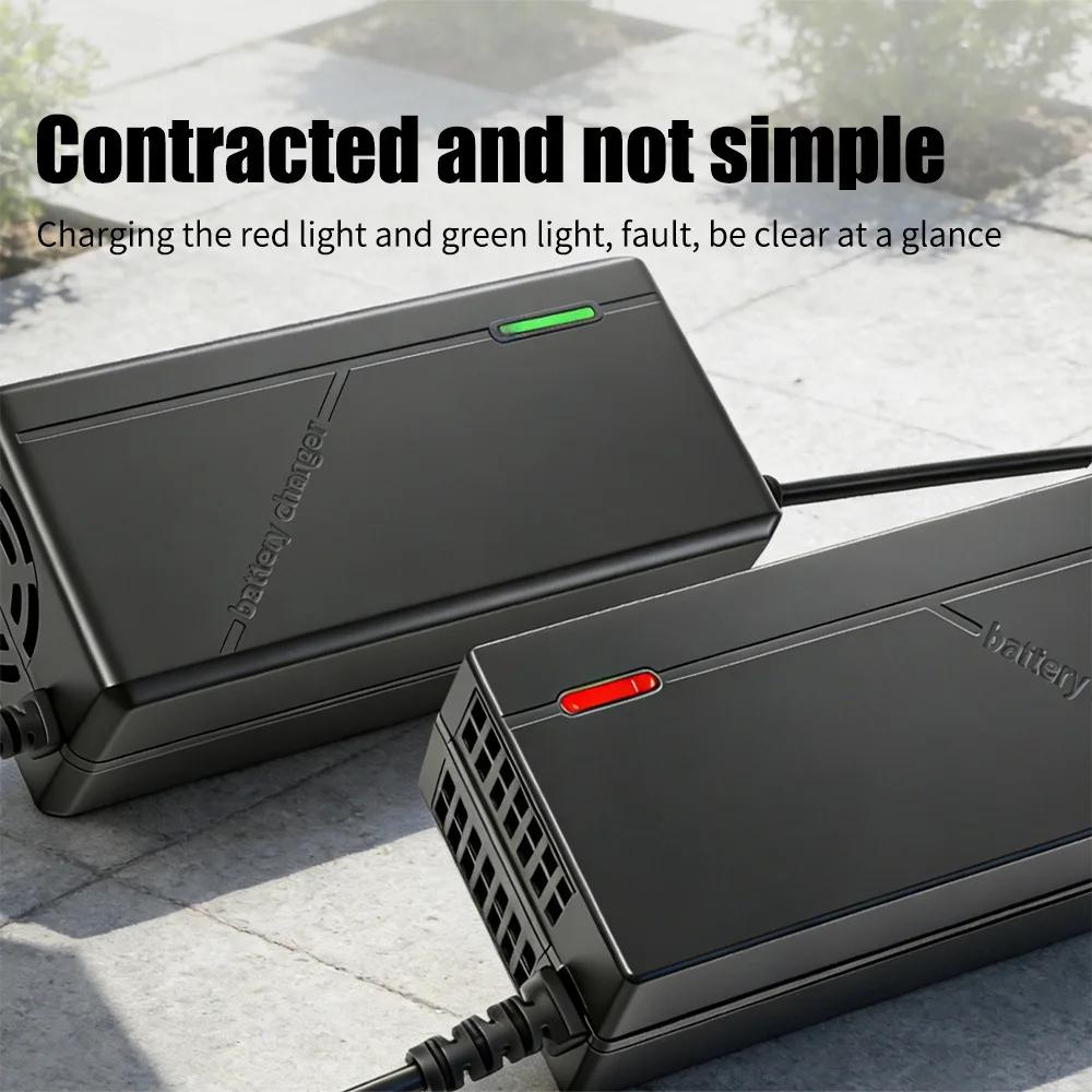 67.2V 5A Fast Charger for 16S 60V Li-on Lithium Battery C13 Plug 3-Pin IEC Electric Vehicle Charger with Cooling Fan