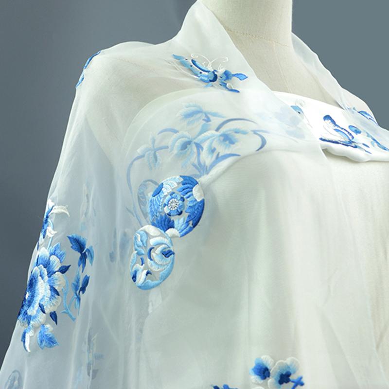 50cm Chinesischer Hanfu Stickerei Stoff Organza Antiker Stil Bestickter Designstoff für DIY Hanfu Hemden Puppenkleidung