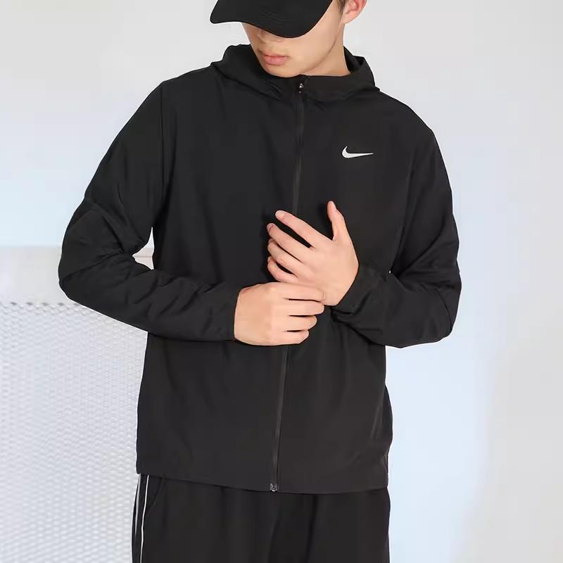 Nike Windrunner Solid Weave Running Hooded Jacket Men Jackets Black CU5354-010