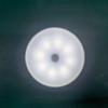 1PC LED Motion Sensor Licht Drahtlose Nachtlicht Unter Kabinett Licht Schrank Lampe Smart Wand-Montiert Körper Induktion lampe Wohnkultur