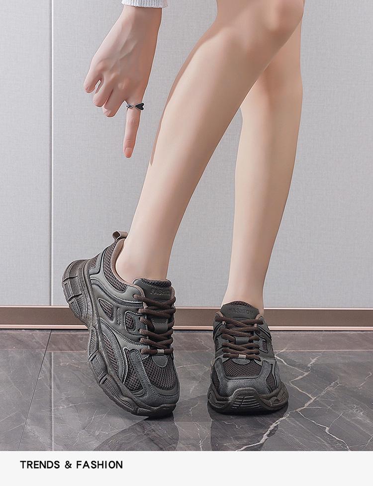 Damskie Modne na 2024 rok Całe Czarne Antypoślizgowe Sneakersy Taty na Jesienne Bieganie i do Noszenia na Co Dzień