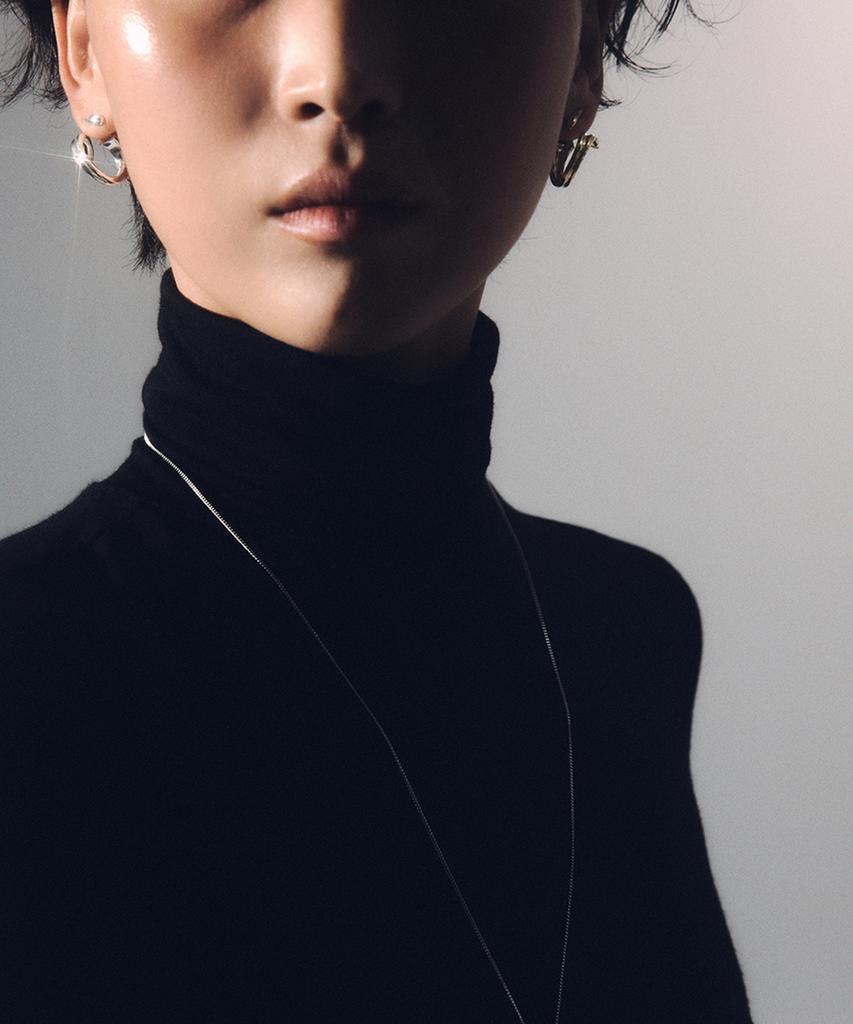 Hustad 242 Flower Leaf Earring_ 925 Silver Earrings