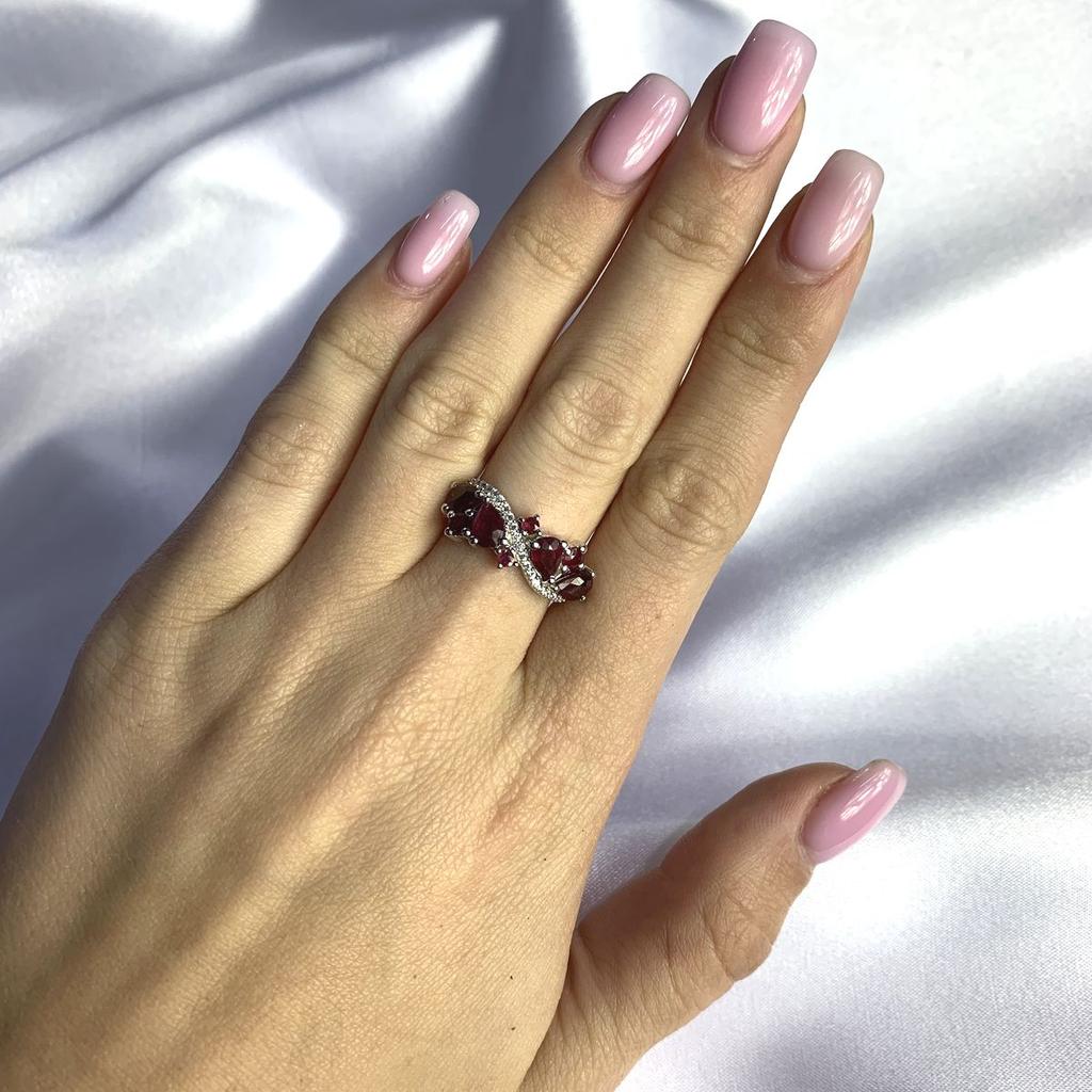 Silberring mit natürlichem Rubin 2,995 ct (2057819)