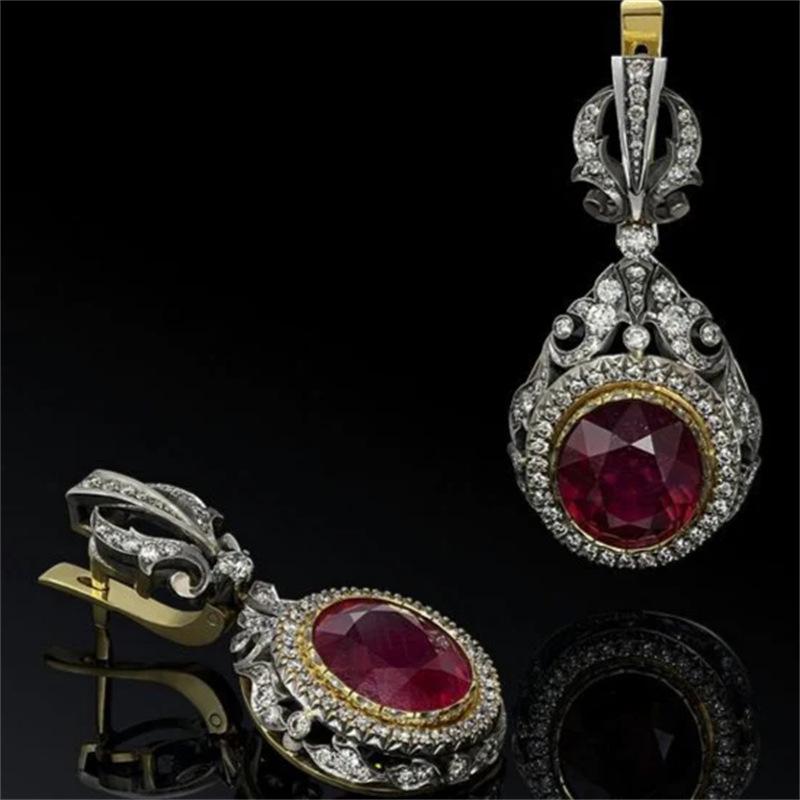 New Retro Fashion Creative Women's Earrings - Hot-Selling European & American Style