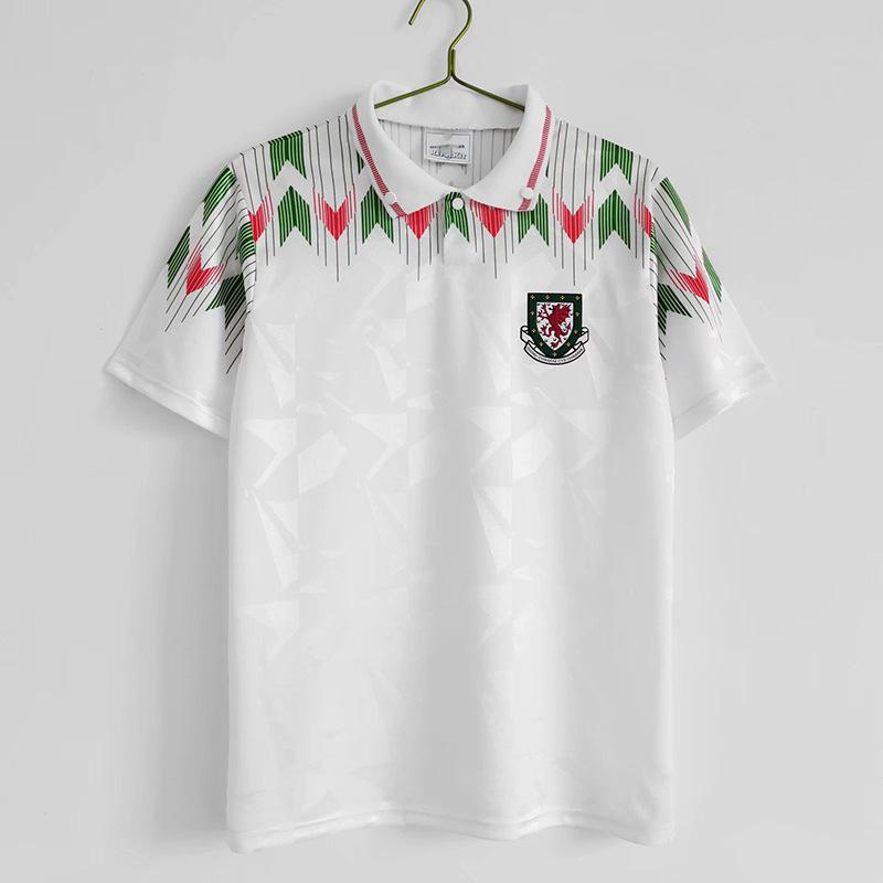 Alle Ligen AC Chelsea Fußballtrikot Argentinien Inter Mailand Brasilien Deutschland England Trikot Lieferung Retro-Trend