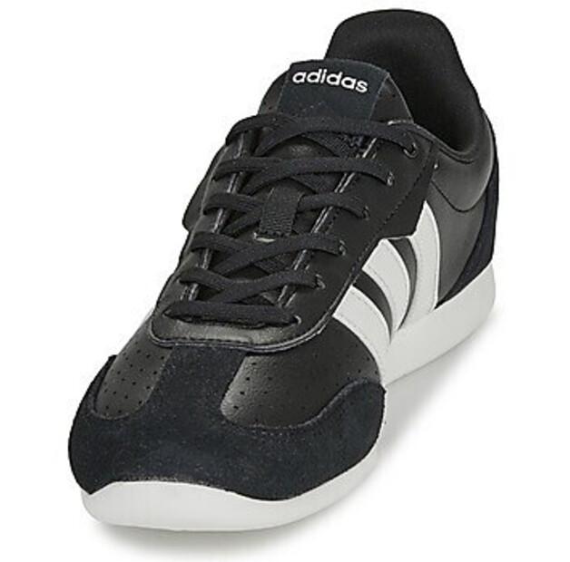 Кроссовки Adidas BARREDA LO