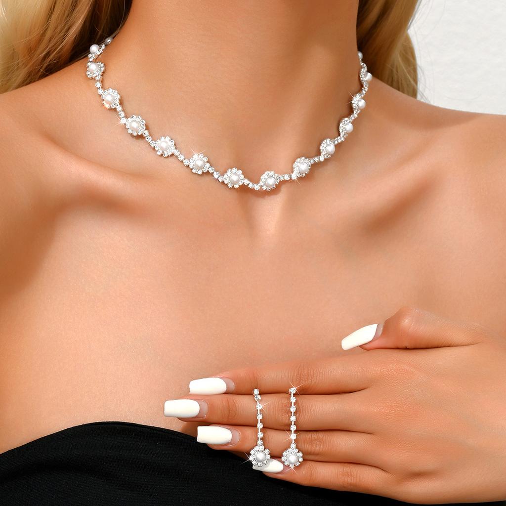 Diamond-Set Cold Wind Geometric Fringed Necklace Light Luxury High-End Temperament Collarbone Chain Niche Jewelry Women