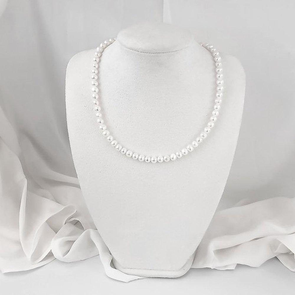 Classic Freshwater Pearl Necklace Nk128