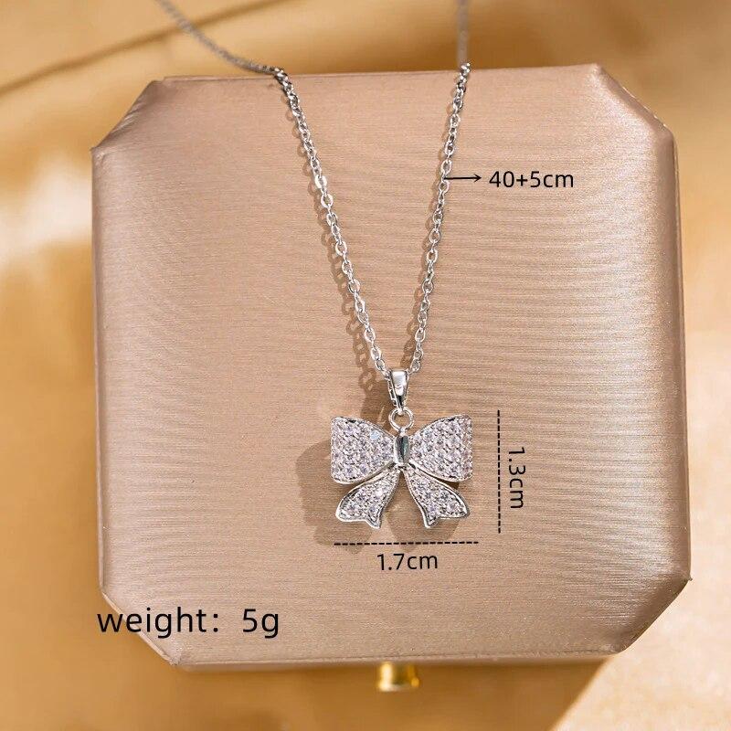 1pcs Gold Butterfly Series Copper Encrusted Zircon Pendant Titanium Steel Chain Simple And Elegant Necklace