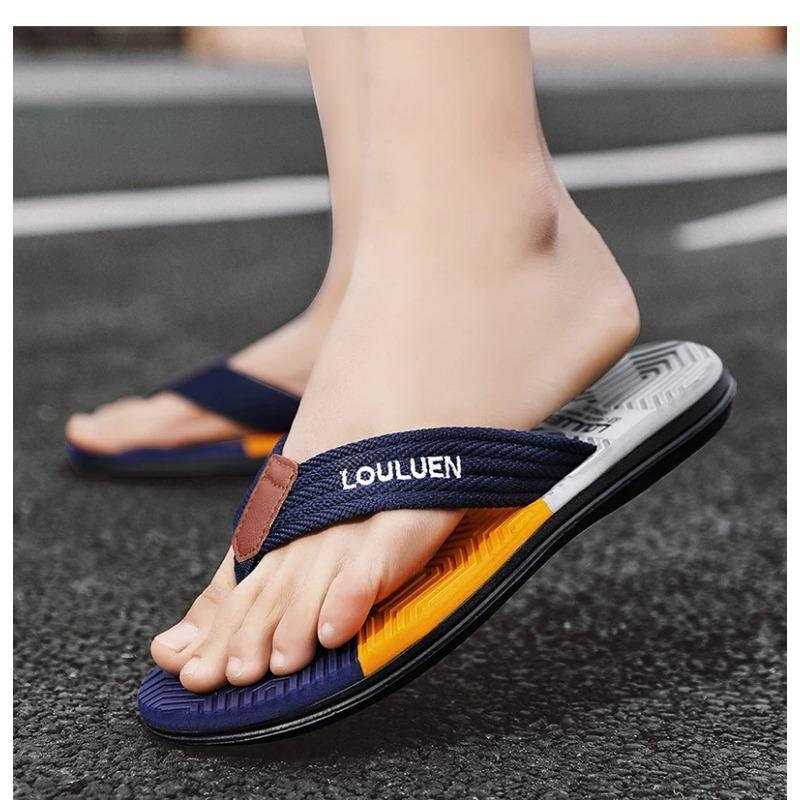 High Quality Hot Sale Men Flip Flops Summer Beach Flip Flops Men Fashion Breathable Casual Beach Men Slippers Summer Outdoor
