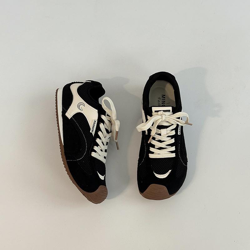 Retro lightweight thick-soled inner height-increasing running shoes women's summer new round head versatile shoes tide