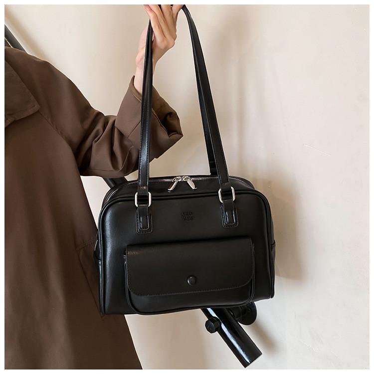 Ielgy Large Capacity Commuter Pillow Bag Retro Ladies Bag
