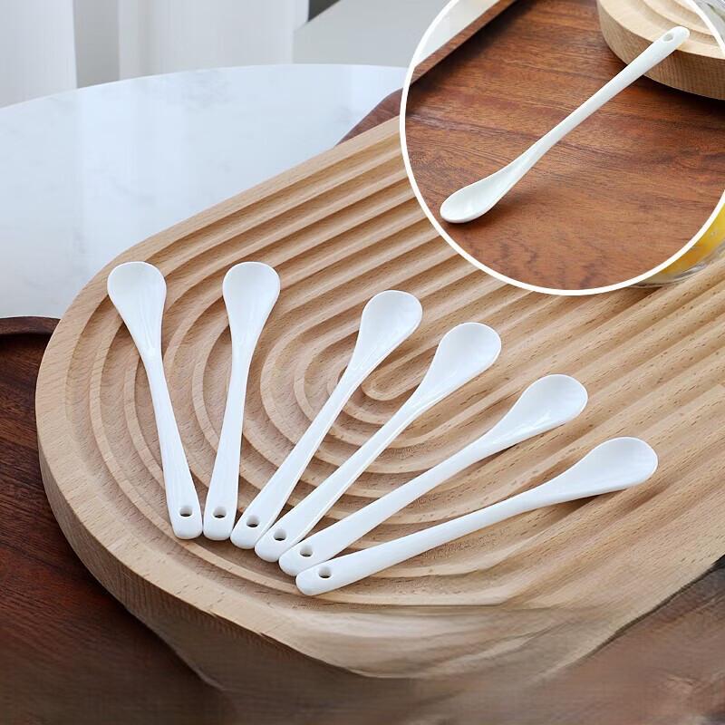 Zhi Shi Pure White Ceramic Spoons