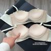 Lace small breasts gather and show a large half cup of underwear for women's flat breasts. The upper cup is supported to prevent sagging