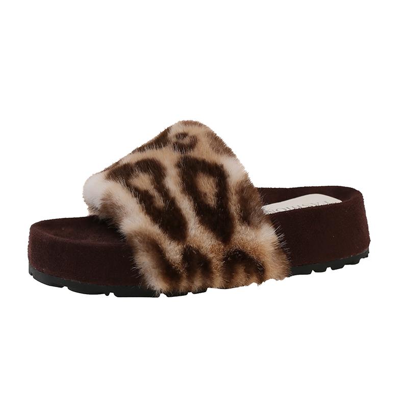 Fashion 2025 Retro Slippers for Women Autumn Winter Fashion Leopard Print One Word Slippers for Casual Platform Plush Cotton Slippers