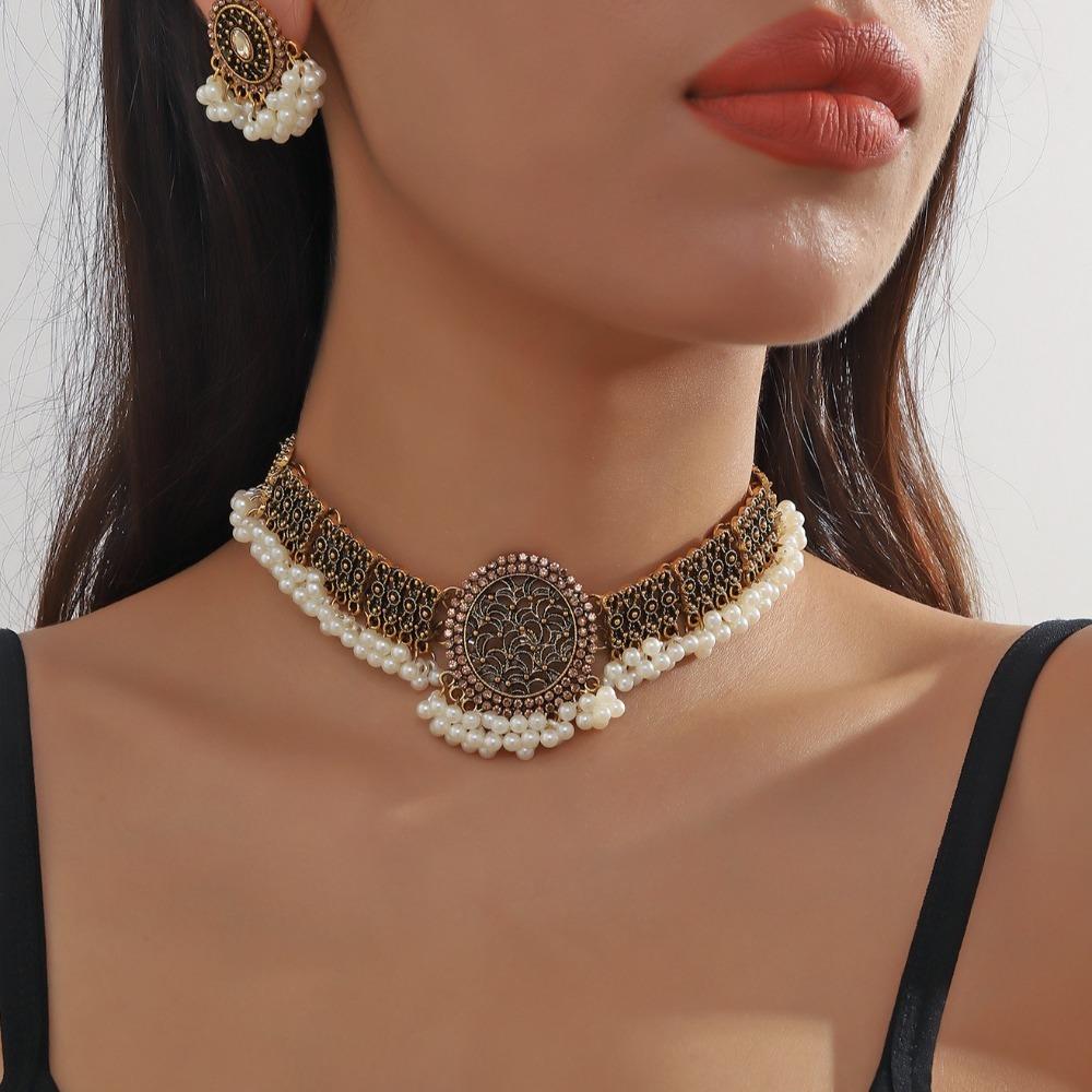 Imitation Pearl Retro Jewelry Set Luxury Choker Necklace Set Rhinestone Necklace Earrings  Wedding