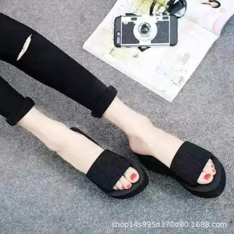 Fashion Summer New Women's Flip Flops Outdoor Wear Super Fairy Thick Bottom Anti-Slip Wear-Resistant Fashionable Beach Ladies Slippers