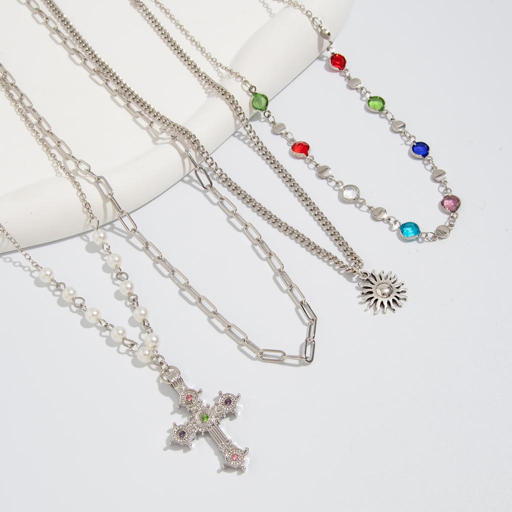European and American Cross Necklace Men's High Sense Hip-hop Fashion Sun Pendant Crystal Collarbone Chain Jewelry