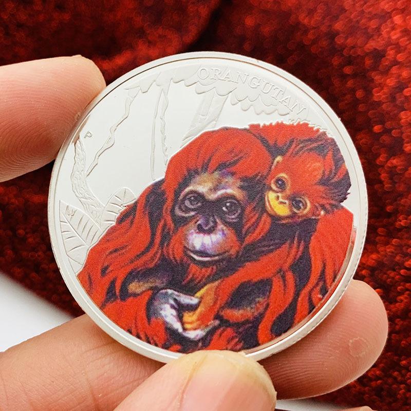 Animal coins, silver plated color printed commemorative medals, creative crafts, giraffe coins, commemorative coins
