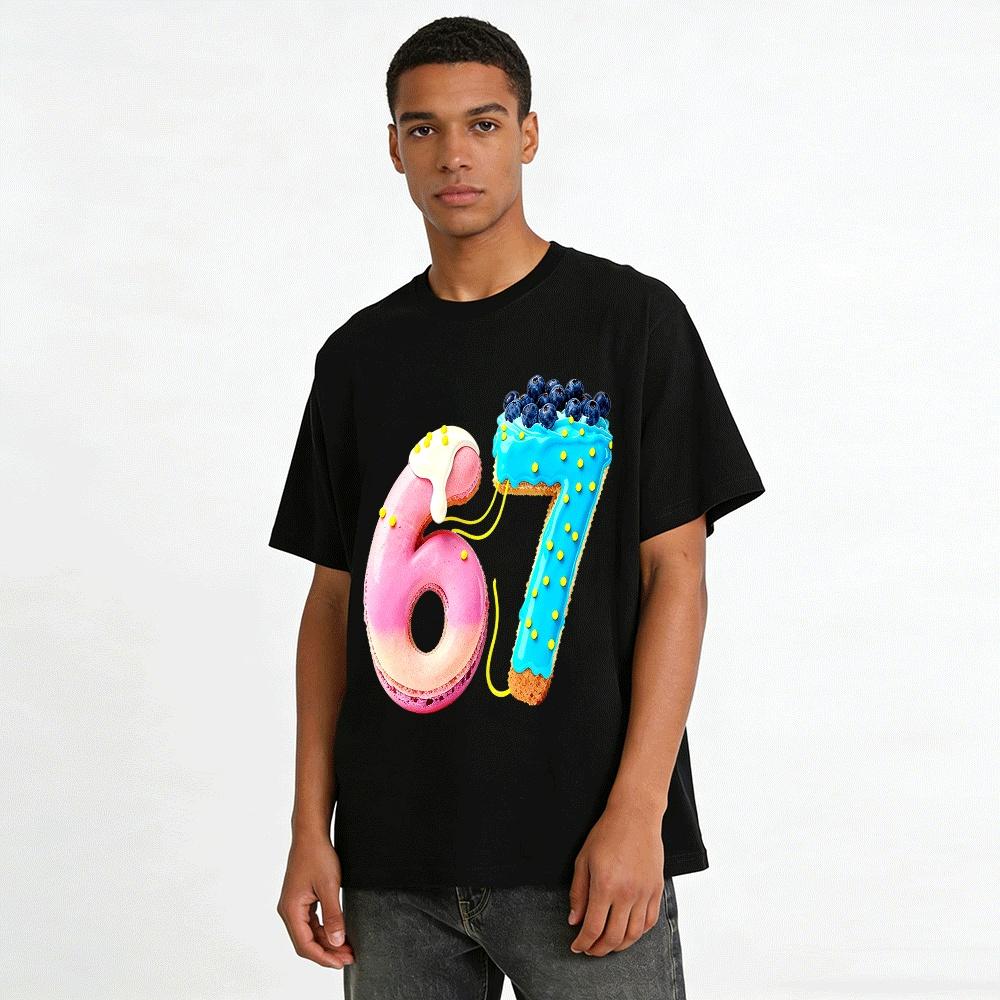 Lässiges Oberteil mit Aufdruck 'Fun Number 67 Blueberry Frosting Cake' Reines Baumwoll-T-Shirt