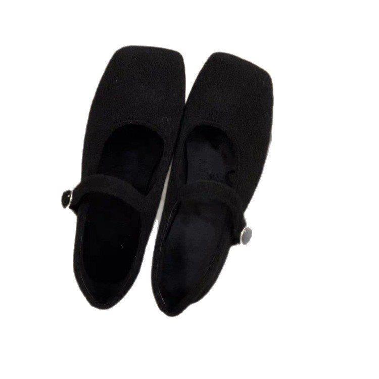 Chaussures simples Mary Jane rétro françaises à semelle plate, nouveau tempérament, style étranger, chaussures duveteuses d'automne et d'hiver pour femmes 2025