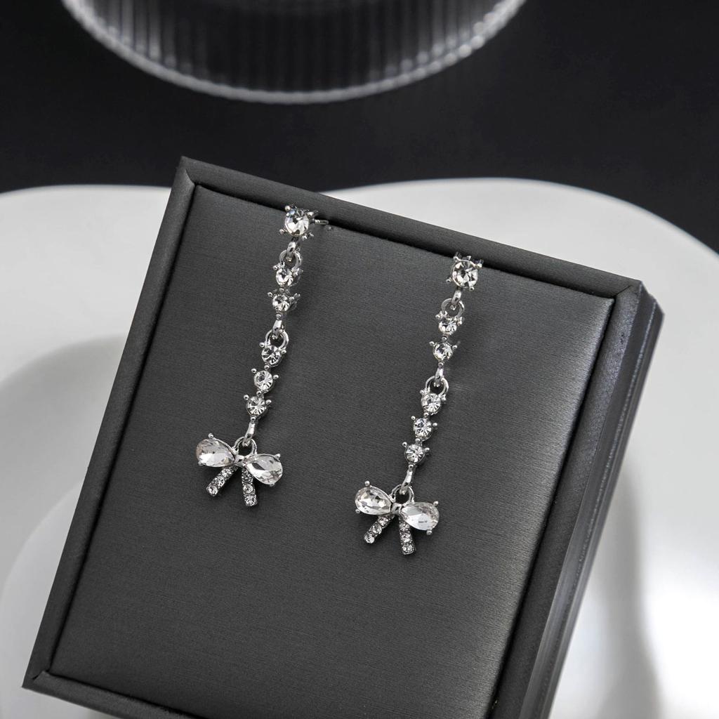 Light Luxury Bow Diamond-Encrusted Long Fringed Earrings, Super-Flash Exquisite Micro-Inlaid Stud Earrings Jewelry