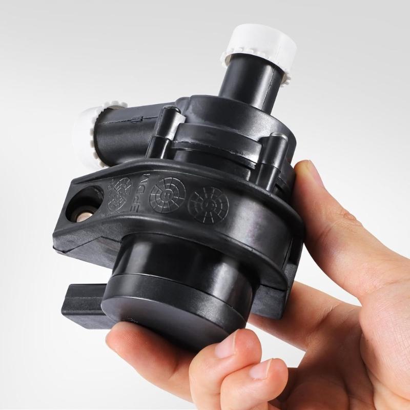 Hjälp Elektrisk Kylvattenpump 1K0965561J 1J0973702 6RD820535 8Z0820535 1K0965561D för Golf Reservdel