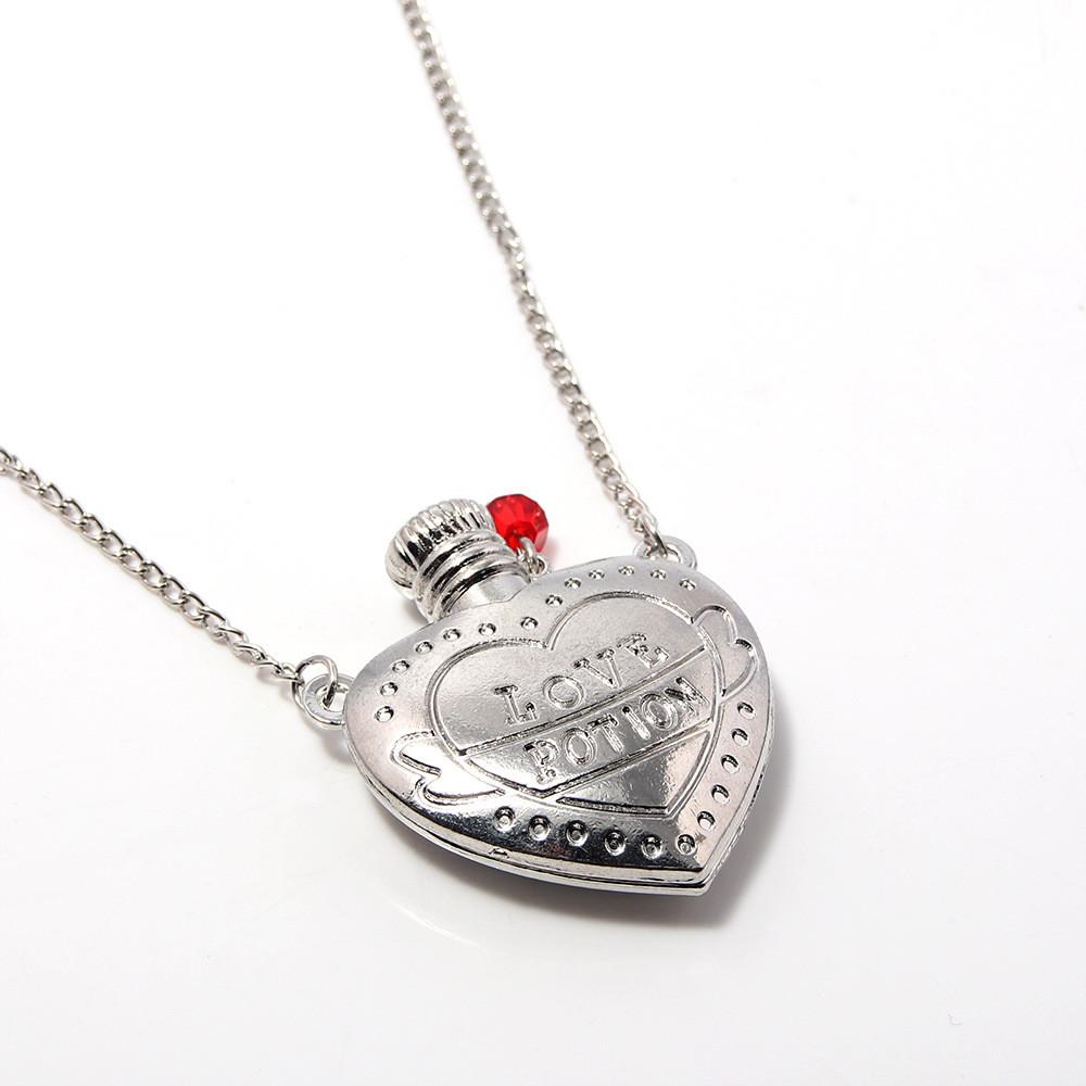 

Love Potion Heart Pendant Necklace With Alloy Alloy Chain For Valentines Day Gift срібний