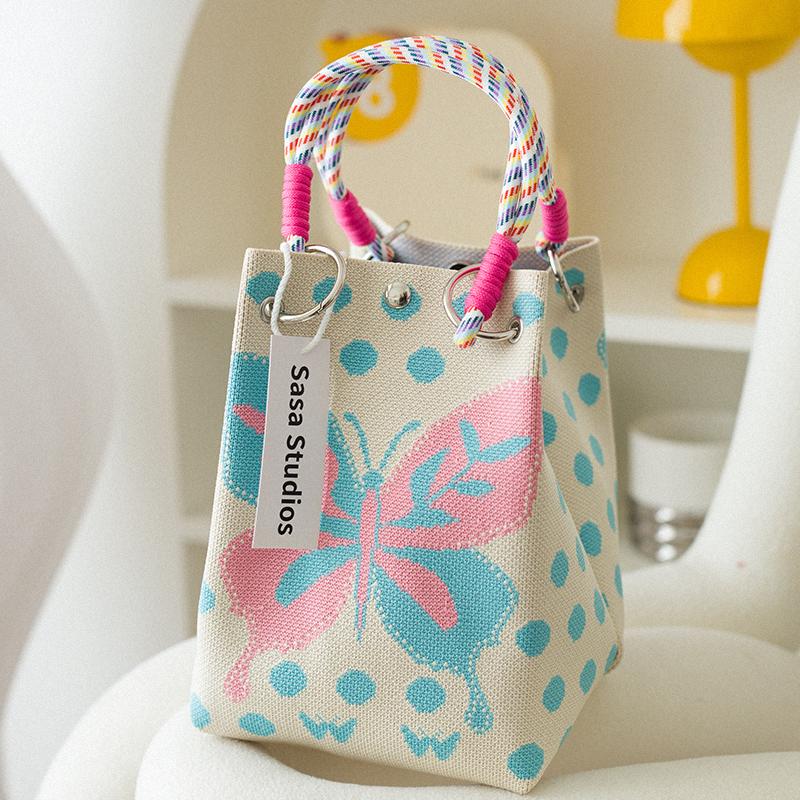 Stilvolle japanisch-koreanische Strickhandtasche: Große Tragetasche & Tragbare Pendel-Quadrat-Tasche