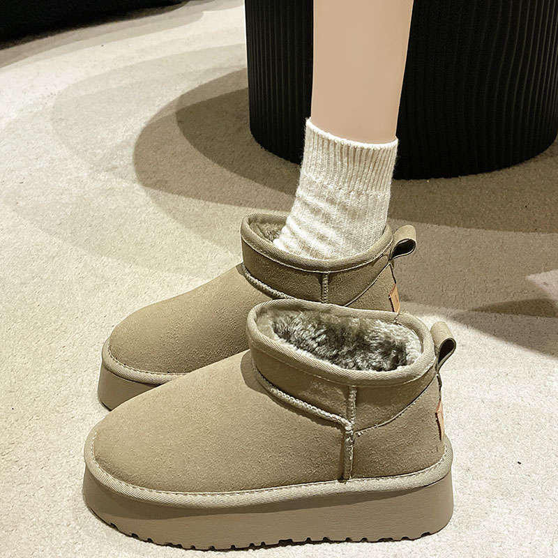 Black snow boots women's fleece thickened 2025 new platform muffin fashion and naked short boots bread cotton shoes tide