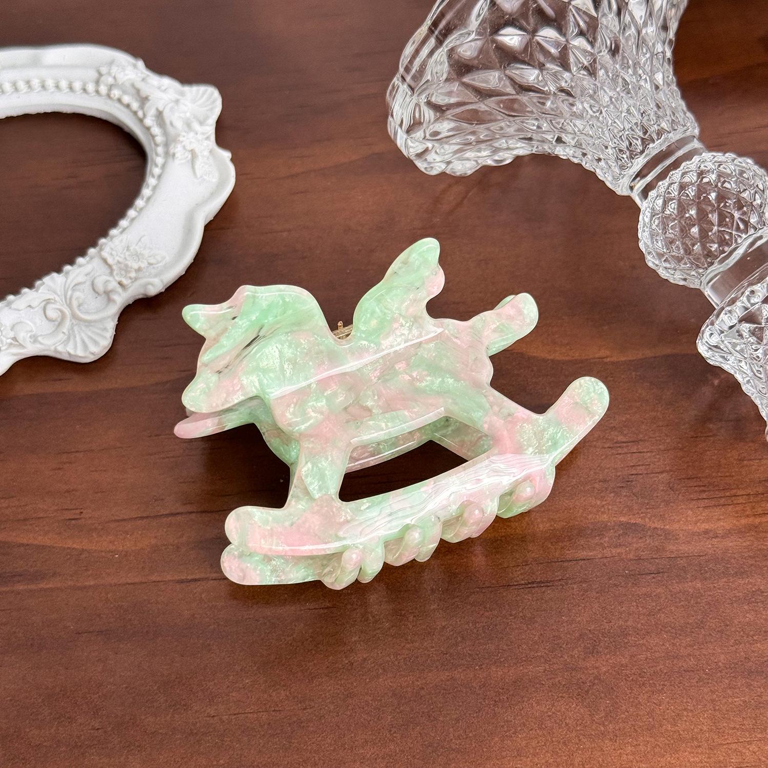 

Unique Medium Doweish Size Hair Claw Clip In Geometric Styles For Elegant And Looks Contemporary Colorful Green7.7cm