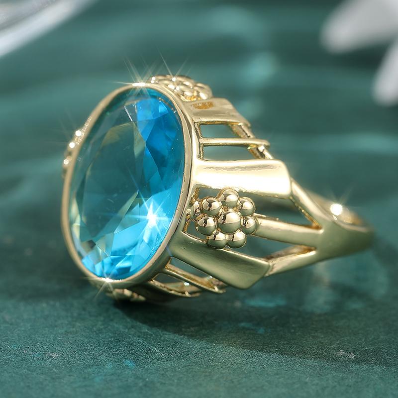 Exquisite Inlaid Sea Blue CZ Women's Ring Vintage Gold Color Hand Carving Daily Wear Party Jewelry Anniversary Gift