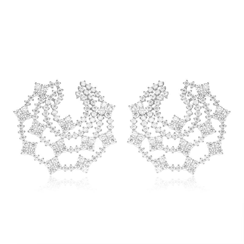 APM Monaco [Romantic Confession] Personalized Sparkling Semi-circle Large Ring Unique Design 925 Silver Earrings Women s Silver White AE14227OX