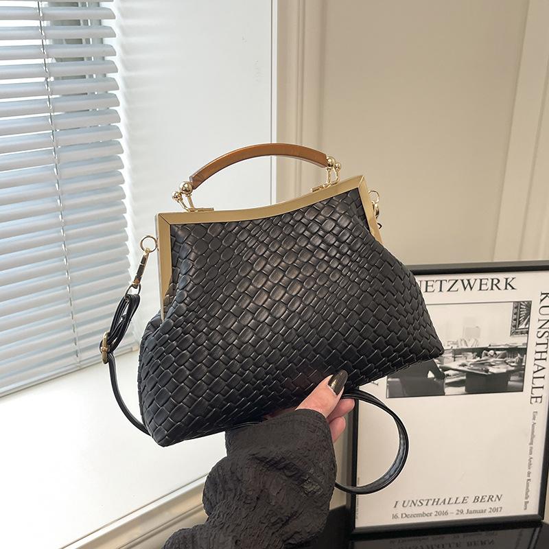 Women's New Fashionable Handbag with Indentation, Hand-held Clip, Shell Bag, Fashionable Temperament, Single Shoulder Crossbody Small Bag