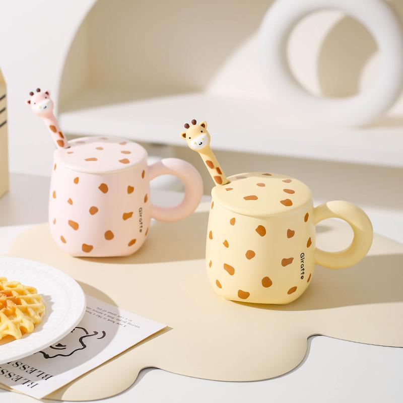 Kreative Niedliche Keramiktasse mit Deckel und Löffel Kinder Trinkwasserbecher Paar Tasse Milch Kaffeetasse für Mädchen