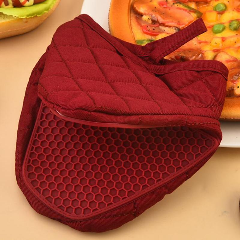 1PC Fish Shaped Silicone Oven Gloves Anti-Scald Kitchen Multi-Purpose Tray Tableware Rack Handyman Cooking Baking Mitts