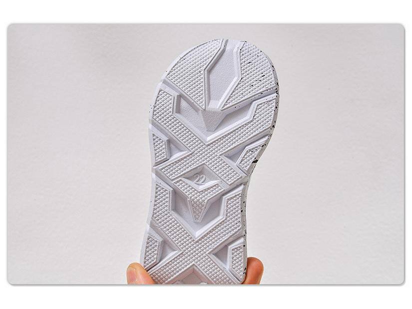 Luminous Leather Children's Running Shoes with Cartoon Design for Boys - Spring & Autumn Style 025