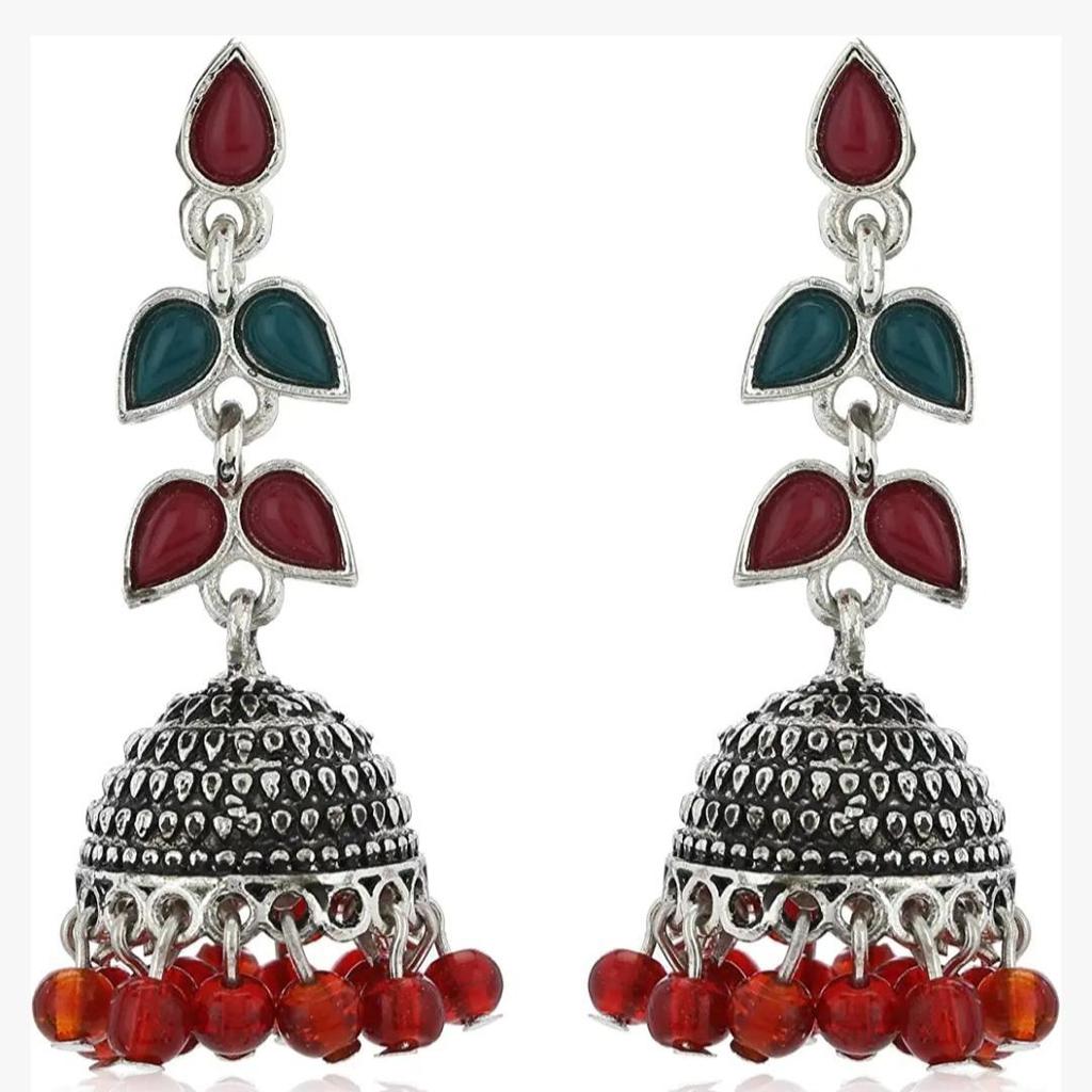 Boucle d'oreille oxydée en argent et laiton pour femmes et filles, collection exclusive élégante et tendance, produit 100 % respectueux de la peau pour boucle d'oreille