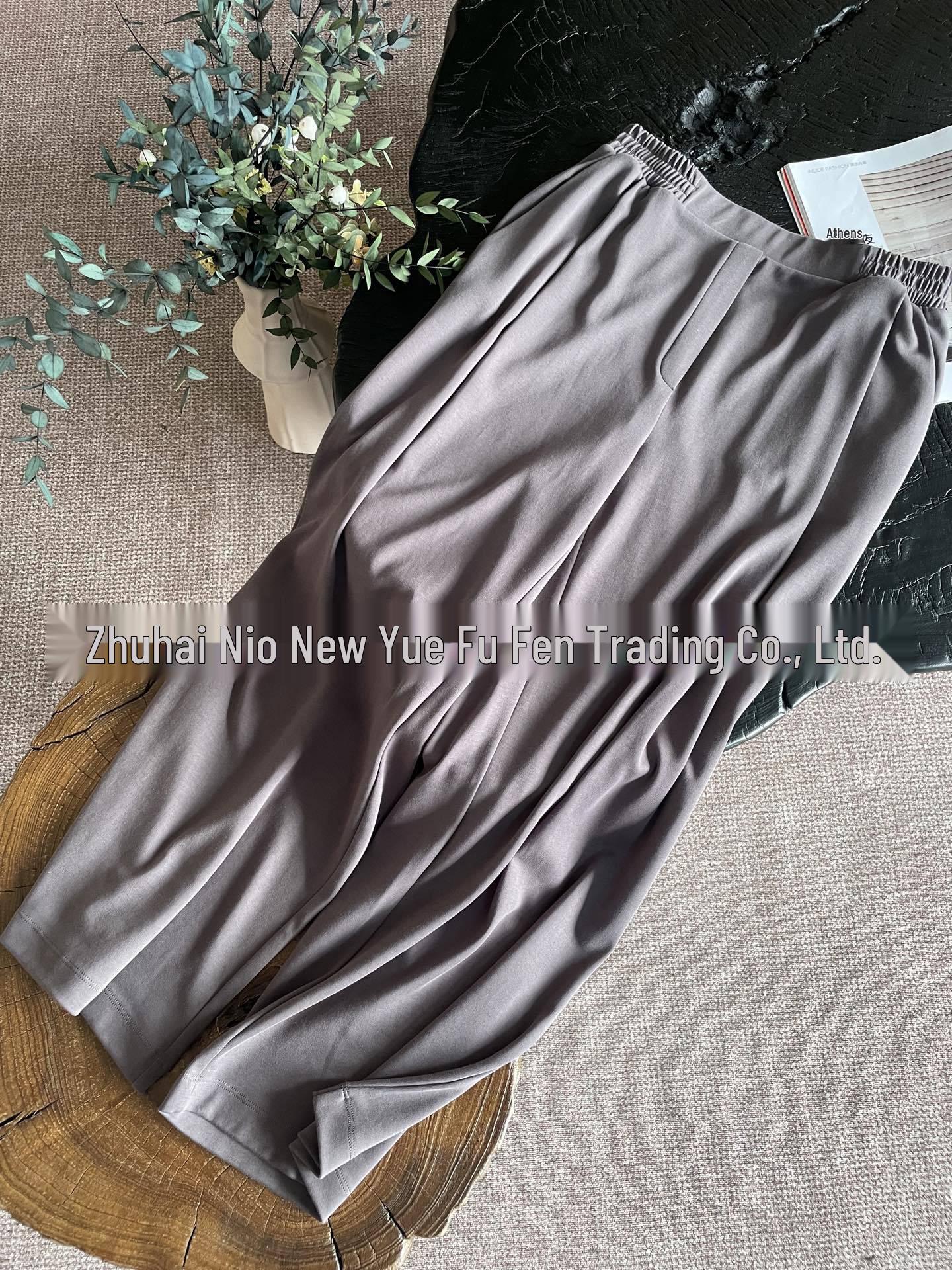 

Japanese Casual Five-Color Soft Cotton Elastic Waist Straight-Leg Pants - A Little Blue Medium