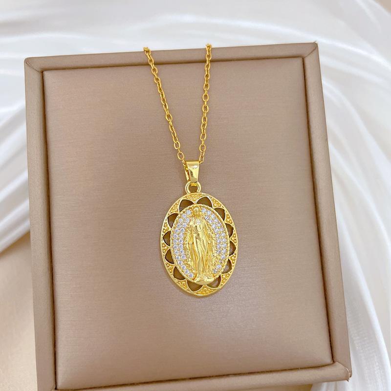 Titanium Steel, Empty Egg-Shaped Portrait, Light Luxury Temperament, Gorgeous Full Diamond Necklace, Female Versatile Collarbone Chain