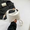 Modische Handtasche Frühling 2025 neue vielseitige Ins Umhängetasche lässige Tasche Damen Tasche Trend