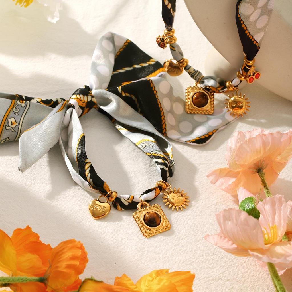 Europejsko-Amerykański Naszyjnik ze Stali Nierdzewnej Serce Słońce i Bransoletka Tytanowa dla Kobiet - Akcesoria Luksusowe